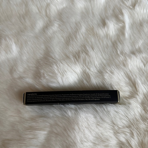 CODE 8 precision liquid eyeliner - Picture 7 of 9